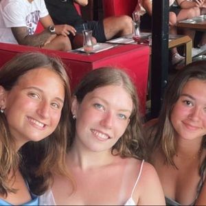 Meet your Posher, Julia